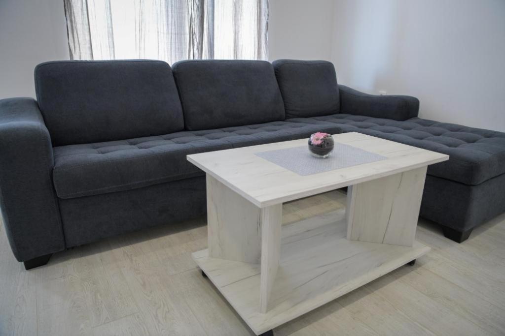 Apartments Tila تريبينيي المظهر الخارجي الصورة
