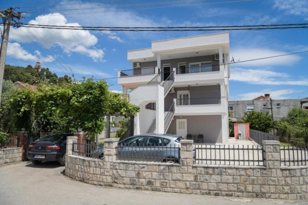 Apartments Tila تريبينيي المظهر الخارجي الصورة