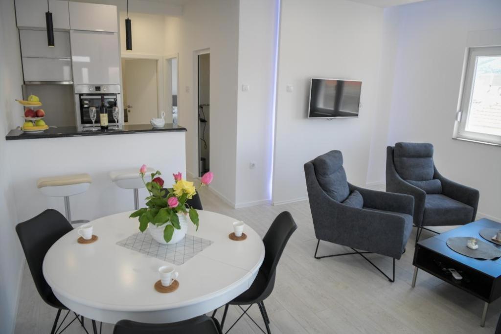 Apartments Tila تريبينيي المظهر الخارجي الصورة